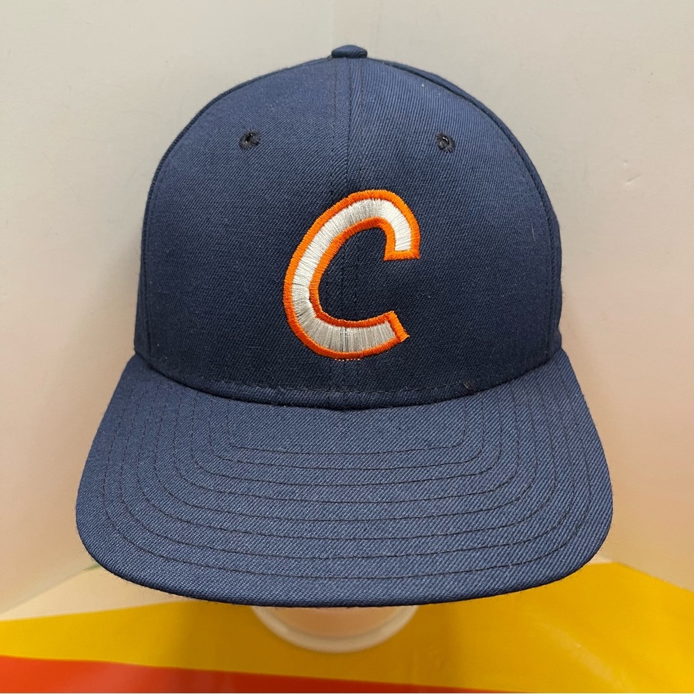 C  hat.                                                                     H053